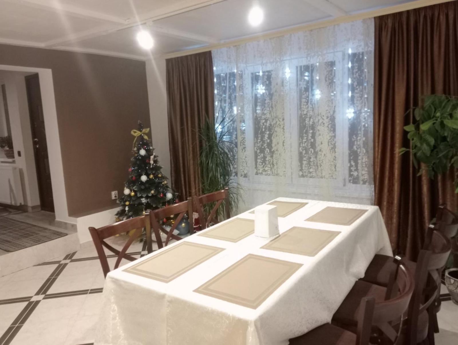 Pid Skeleyu Hotel Lazeshchyna Exterior photo